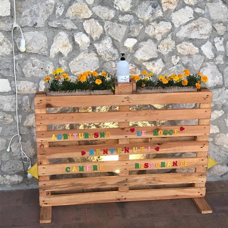 Le Rocce Bed & Breakfast Sant'Agata de' Goti Exterior photo