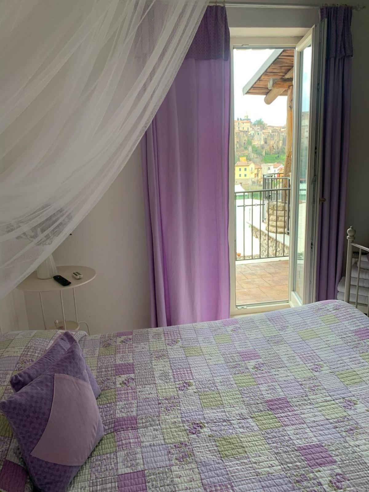 Le Rocce Bed & Breakfast Sant'Agata de' Goti Exterior photo